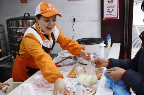 蜀食一家五馅包教您如何做好售卖服务!